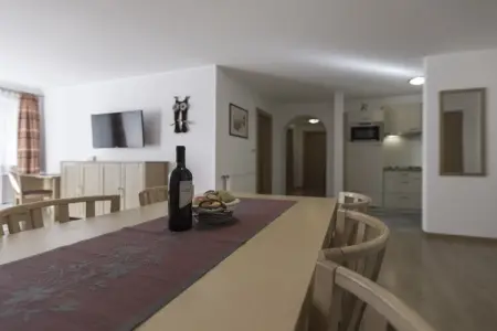 5255, « Rez-de-chaussée » de la maison Mühlegg : photo 3