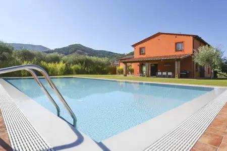 Maison avec piscine et oliviers près de Lucques, 9 personnes : photo 6