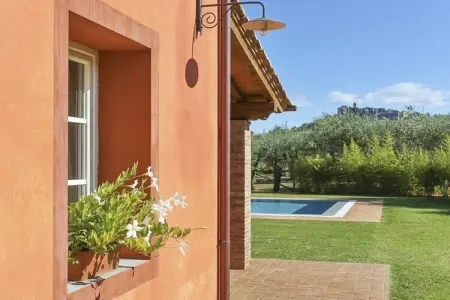 Maison avec piscine et oliviers près de Lucques, 9 personnes : photo 7