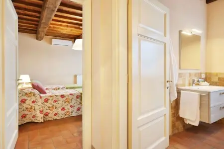 Maison avec piscine et oliviers près de Lucques, 9 personnes : photo 15