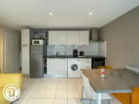 Gîte 2 pers. près de l'océan à Talmont-Saint-Hilaire, jardin clos : photo 2