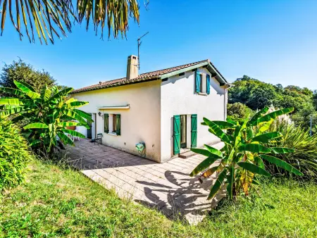 Maison Agintza au bord du lac, Saint-Pée-sur-Nivelle : photo 1