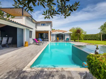 Villa Irena à Barban : 4 chambres, piscine privée et terrain clos en Istrie : photo 1
