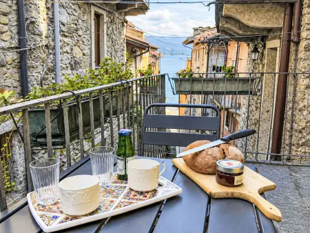 Maison Santa Lucia à Mergozzo, à 90 m du lac Maggiore : photo 2