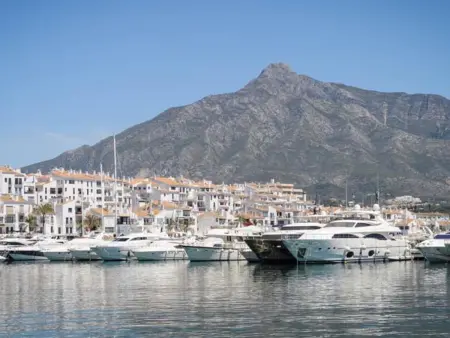 Appartement lumineux vue mer - 6 pers., Appartement 4 personnes à Marbella : photo 2