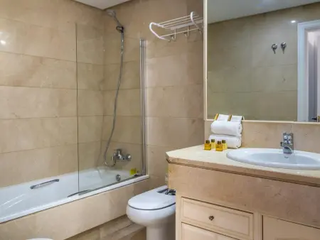 Appartement lumineux vue mer - 6 pers., Appartement 4 personnes à Marbella : photo 12