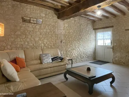 Gîte Maison de charme à La Chapelle-Montligeon, 10 pers., animaux OK : photo 1