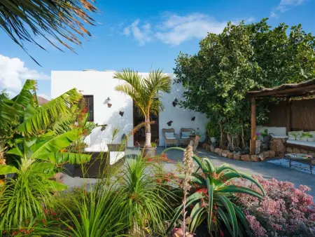 Maison de village avec jardin tropical privé et grill à Guatiza : photo 5