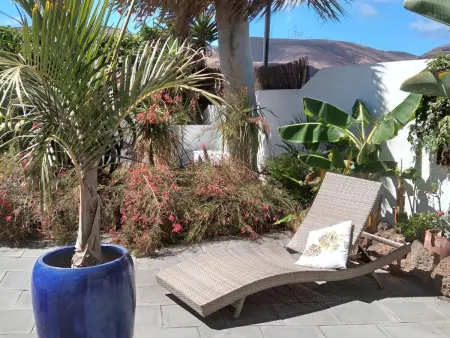 Maison de village avec jardin tropical privé et grill à Guatiza : photo 13