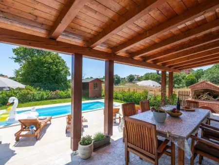 Maison Madonnina avec piscine privée à Manjadvorci, près de Pula : photo 5