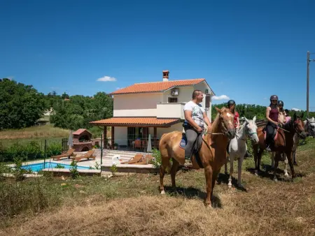 Maison Madonnina avec piscine privée à Manjadvorci, près de Pula : photo 35