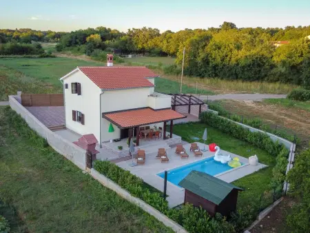 Maison Madonnina avec piscine privée à Manjadvorci, près de Pula : photo 37