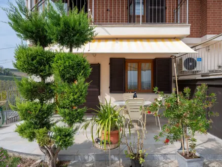 Nada, appartement avec jardin et vue à Neive, Italie : photo 19