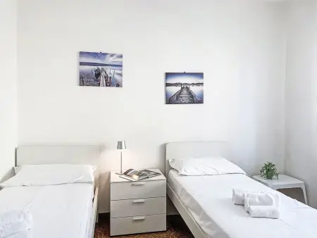 Carla : appartement 4 pièces à Domaso, jardin et vue montagnes : photo 17
