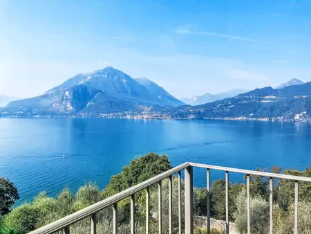 Glicine, appartement avec vue lac et montagnes à Varenna : photo 4