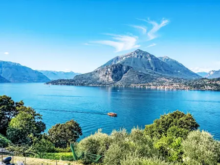 Glicine, appartement avec vue lac et montagnes à Varenna : photo 8