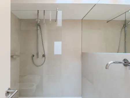 Casa al Faggio 3 : appartement rénové au cœur de Riva del Garda : photo 6