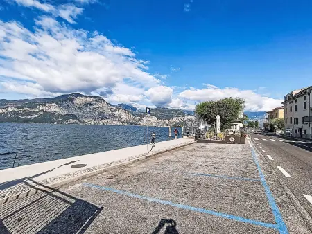 Lago, appartement 3 pièces avec terrasse et vue lac à Brenzone : photo 37