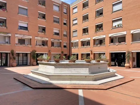 Appartement Intown à Cecina : 100 m², balcon et vue sur la mer : photo 1