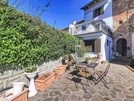 Appartement Le Fonti, 90 m², terrasse et piscine à Foiano della Chiana : photo 6