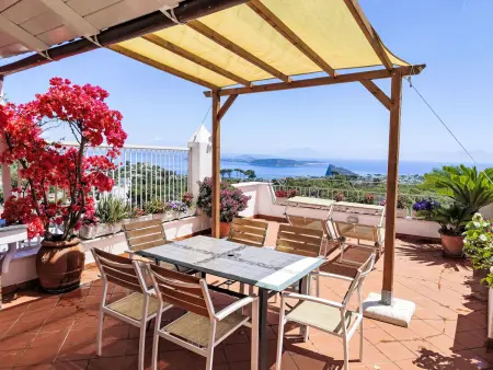 La Favola Suite : appartement 90 m² à Barano d'Ischia, vue mer : photo 1