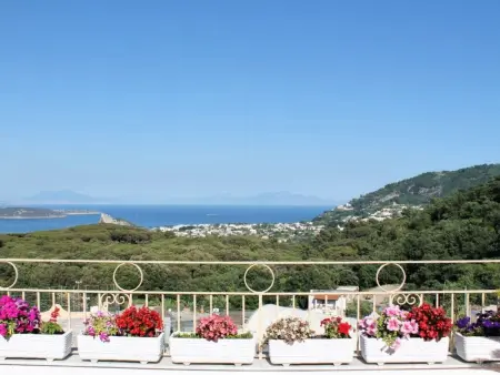 La Favola : appartement 3 pièces avec terrasse et vue mer à Ischia Barano : photo 6
