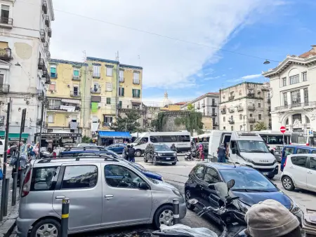 Appartement sous les toits avec terrasse et vue à Naples : photo 6