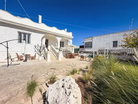 A Casa di Ara : appartement avec jardin à 150 m de la mer, Mola di Bari : photo 2