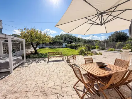A Casa di Ara : appartement avec jardin à 150 m de la mer, Mola di Bari : photo 24