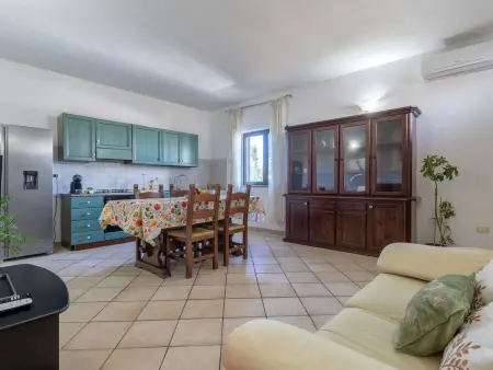 Appartement Il Giardino di Sabrina avec jardin à Valledoria : photo 6