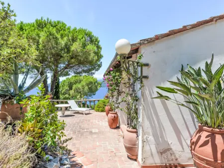 Villa Le Ginestre di Mare à Capoliveri, près de la mer, Elbe : photo 3