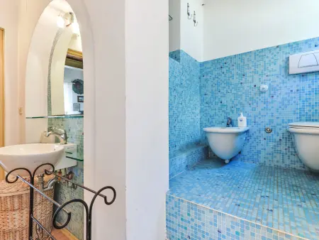 IL Borgo Cavour : appartement sous les toits vue rivière à Capoliveri : photo 6