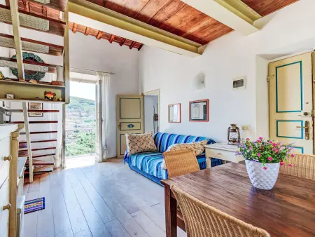 IL Borgo Cavour : appartement sous les toits vue rivière à Capoliveri : photo 11