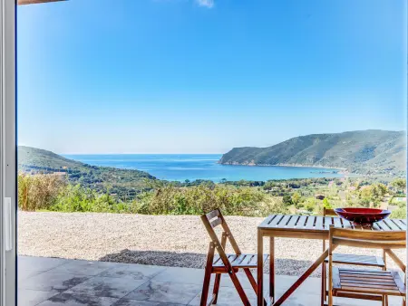 Appartement Casa Adriana avec terrasse et vue mer à Lacona : photo 2