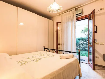 Appartement IL Porto, 2 chambres à 300 m de la mer à Porto Azzurro : photo 3
