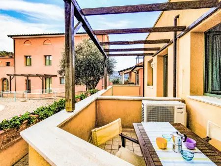 Appartement Pergola al Cavo 5 avec piscine, à 800 m de la plage à Cavo : photo 5
