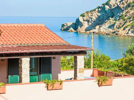Appartement Nispo 3 avec balcon et vue mer, à Nisporto : photo 1