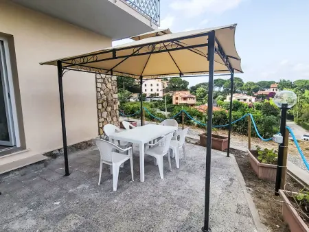 Spiagge Bianche : appartement face à la plage, Portoferraio : photo 1