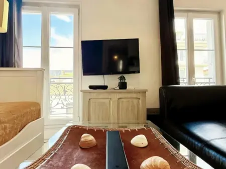 Appartement avec terrasse privative - 2 pers., Appartement 4 personnes à Rochefort : photo 6