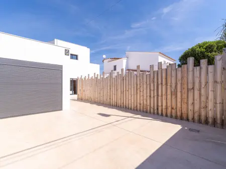 Villa, piscine et clim - 10 pers. (vue canal), Villa 10 personnes à Empuriabrava : photo 7