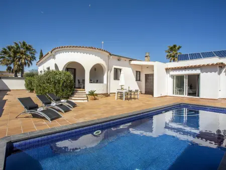 Maison avec piscine, climatisation - 10 pers., Villa 10 personnes à Empuriabrava : photo 3