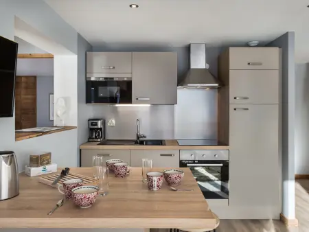 Appartement rénové 6 pers, accès direct pistes, terrasse, WIFI à Courchevel : photo 4
