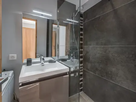 Appartement rénové 6 pers, accès direct pistes, terrasse, WIFI à Courchevel : photo 7