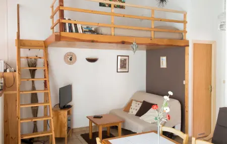 Studio confortable à Santa-Maria-Figaniella 48 m², cheminée : photo 7
