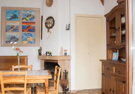 Studio confortable à Santa-Maria-Figaniella 48 m², cheminée : photo 11
