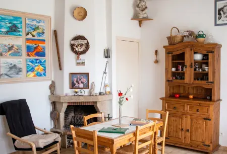 Studio confortable à Santa-Maria-Figaniella 48 m², cheminée : photo 12