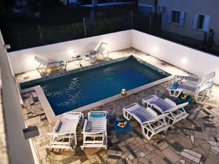 Villa Mata in Bogovići mit Pool und Meerblick, Maison 14 personnes à Krk Milohnići : photo 6