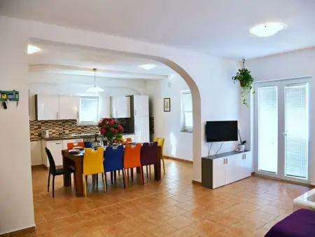 Villa Mata in Bogovići mit Pool und Meerblick, Maison 14 personnes à Krk Milohnići : photo 10