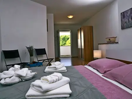 Villa Mata in Bogovići mit Pool und Meerblick, Maison 14 personnes à Krk Milohnići : photo 16