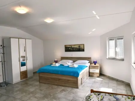 Villa Mata in Bogovići mit Pool und Meerblick, Maison 14 personnes à Krk Milohnići : photo 19